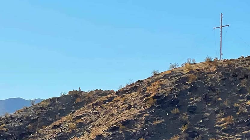 HIKING THE CROSS TRAIL IN PALM DESERT